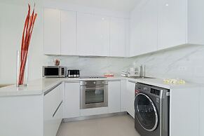 Luxury Apartment Unique Residences