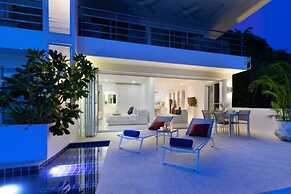 Luxury Apartment Unique Residences