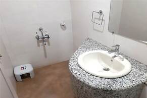 Hotel Adarsha Palace