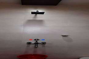 Hotel Adarsha Palace