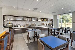 GLō Best Western  Savannah-Gateway I-95