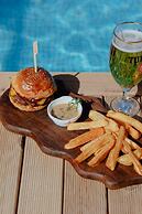 Myhouse Urla Butik Otel