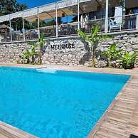 Myhouse Urla Butik Otel