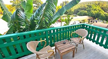 Myhouse Urla Butik Otel