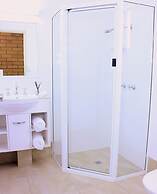 Roma Mid Town Motor Inn