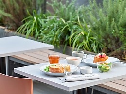 Sequence Suidobashi Tokyo