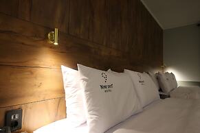 Ninespot Hotel