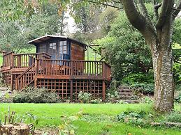 Stunning 3-bed House in a Private Hidden Valley