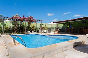 Casa com Piscina no Iguape 50m do Mar