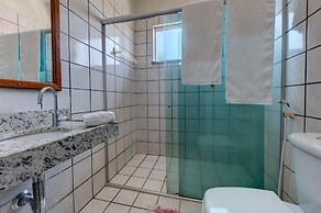 Casa com Piscina no Iguape 50m do Mar
