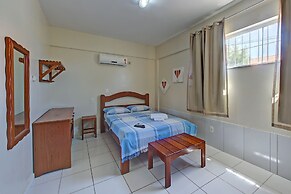 Casa com Piscina no Iguape 50m do Mar