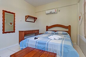 Casa com Piscina no Iguape 50m do Mar