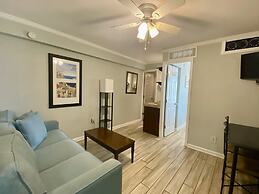 Beachview Condominiums by ALBVR