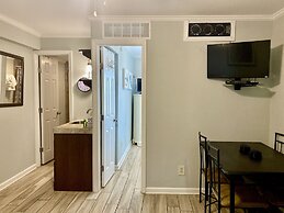 Beachview Condominiums by ALBVR