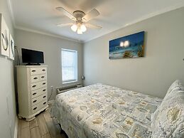 Beachview Condominiums by ALBVR