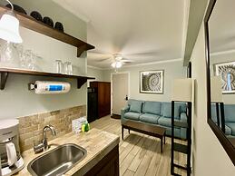 Beachview Condominiums by ALBVR