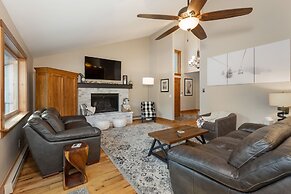 8 Crown Drive by Summit County Mountain Retreats