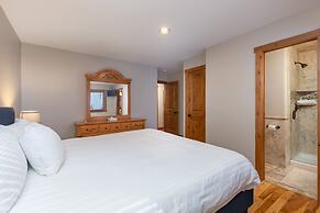 8 Crown Drive by Summit County Mountain Retreats