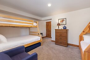 8 Crown Drive by Summit County Mountain Retreats