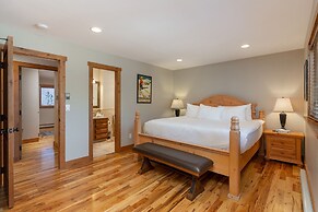 8 Crown Drive by Summit County Mountain Retreats