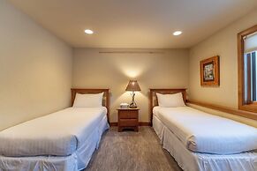 580 Elk Circle by Summit County Mountain Retreats