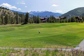 580 Elk Circle by Summit County Mountain Retreats