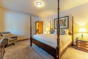 580 Elk Circle by Summit County Mountain Retreats