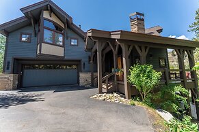 580 Elk Circle by Summit County Mountain Retreats