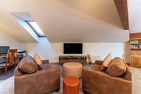 580 Elk Circle by Summit County Mountain Retreats