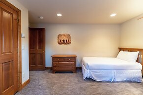 580 Elk Circle by Summit County Mountain Retreats