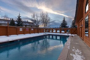 111 Corinthian Circle Unit H by Summit County Mountain Retreats