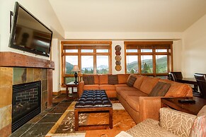 Springs by Summit County Mountain Retreats