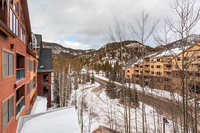 Springs by Summit County Mountain Retreats