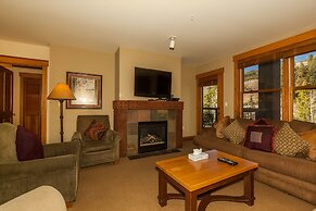 Springs by Summit County Mountain Retreats