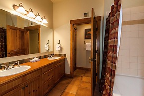 Springs by Summit County Mountain Retreats