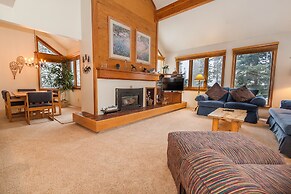 Quicksilver by Summit County Mountain Retreats