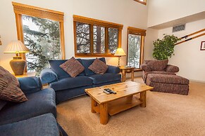 Quicksilver by Summit County Mountain Retreats