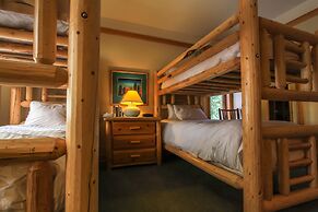 Chateaux Dumont by Summit County Mountain Retreats