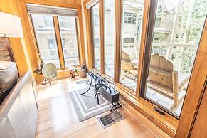 Chateaux Dumont by Summit County Mountain Retreats