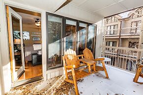 Chateaux Dumont by Summit County Mountain Retreats