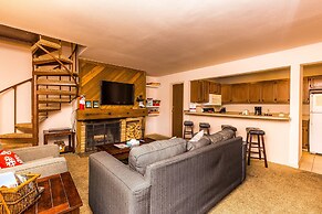 Flying Dutchman by Summit County Mountain Retreats