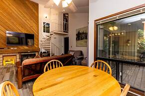 Flying Dutchman by Summit County Mountain Retreats