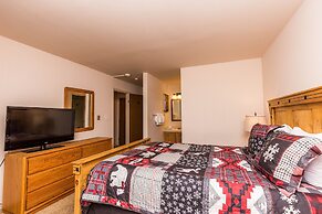 Flying Dutchman by Summit County Mountain Retreats