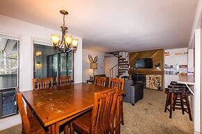 Flying Dutchman by Summit County Mountain Retreats