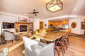 Timbers by Summit County Mountain Retreats