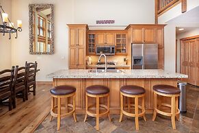 Timbers by Summit County Mountain Retreats