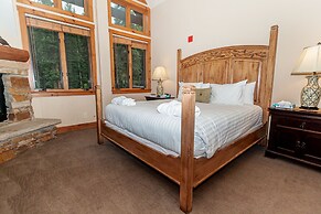 Timbers by Summit County Mountain Retreats