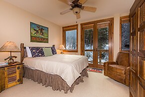 Timbers by Summit County Mountain Retreats