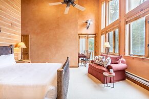 Timbers by Summit County Mountain Retreats