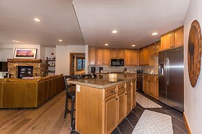 Timbers by Summit County Mountain Retreats